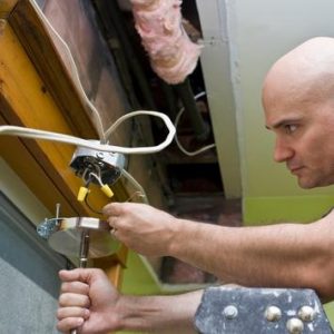 Robyn Toner 8 how to wire a light fixture with red black and white wires (1)